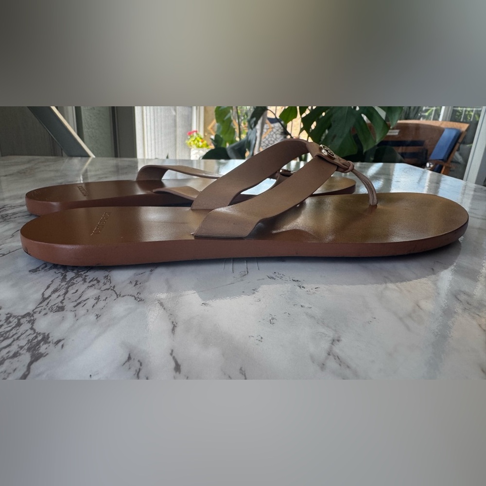 Tory Burch Manon Thong Sandal, (tan, size 7) - Picture 3 of 14